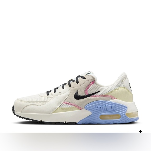 New With Box Women’s Nike Air Max Excee in Sail/ Off Noir-Alabaster size 10 - Picture 6 of 11